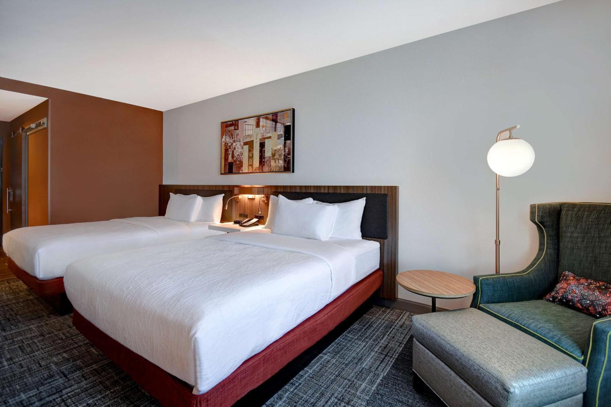 Hilton Garden Inn Kalamazoo Downtown Exterior photo