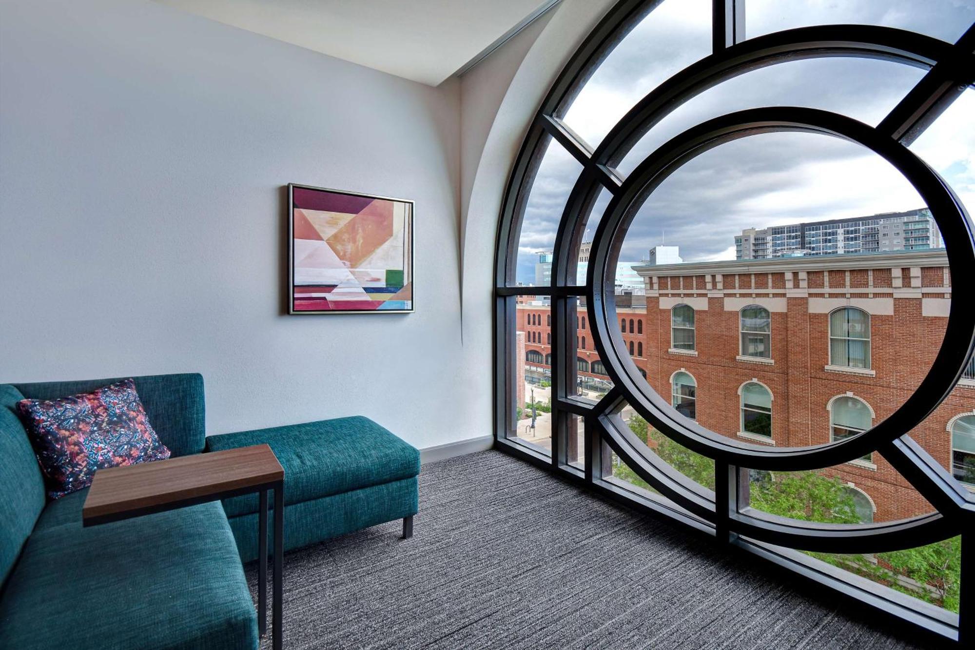 Hilton Garden Inn Kalamazoo Downtown Exterior photo